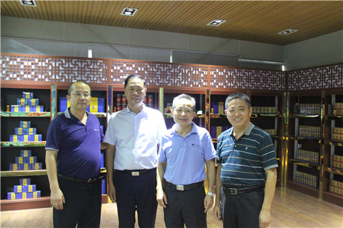 中國(guó)靈芝十大品牌|仙客來(lái)靈芝|仙客來(lái)靈芝破壁孢子粉|仙客來(lái)孢子油|仙客來(lái)靈芝飲片|仙客來(lái)破壁孢子粉|仙客來(lái)靈芝中藥飲片|馳名商標(biāo)|m.mirangroup.cn|